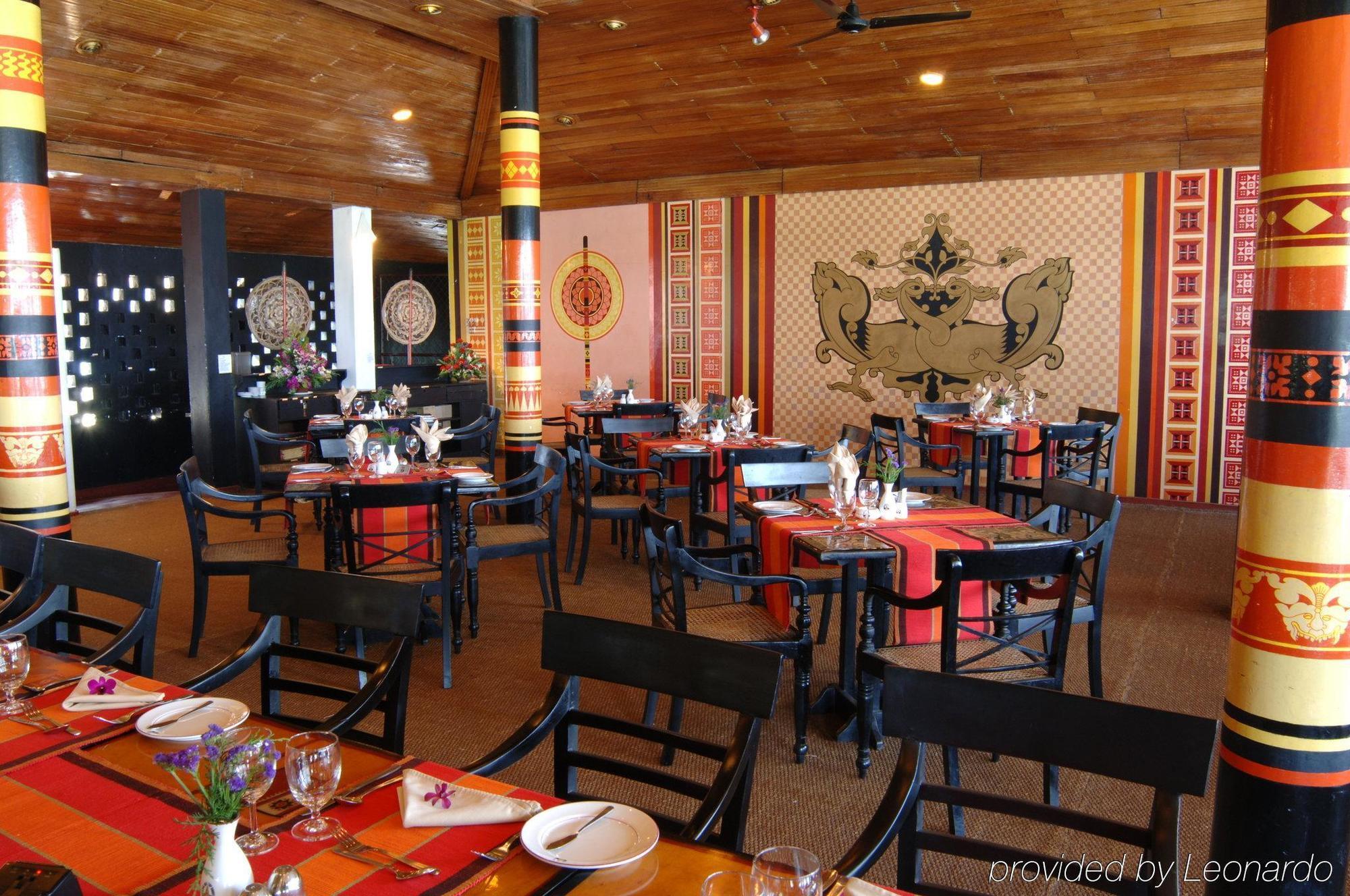 Hotel Hilltop Kandy Restaurant bilde