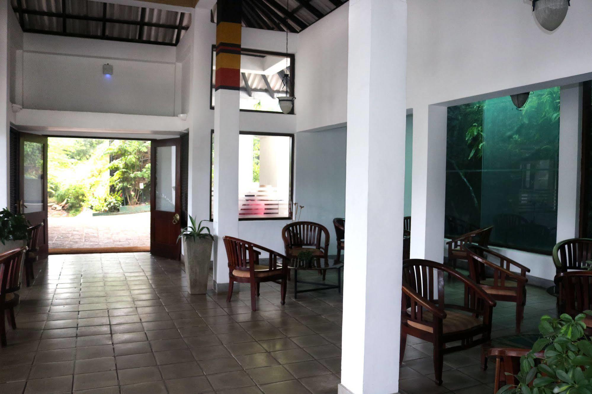 Hotel Hilltop Kandy Eksteriør bilde